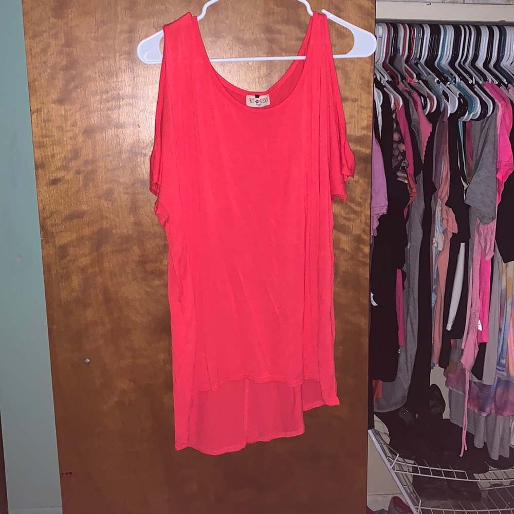 Free kisses cold shoulder blouse